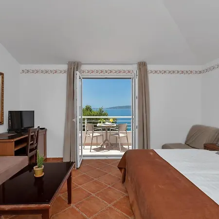 Hotel Hani Drvenik (Split-Dalmatia)